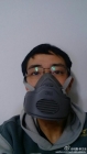 为了对付北京雾霾天气，配备了防毒面具！