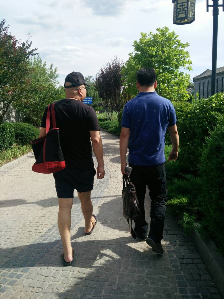 155704der6yiin186zigne.jpg