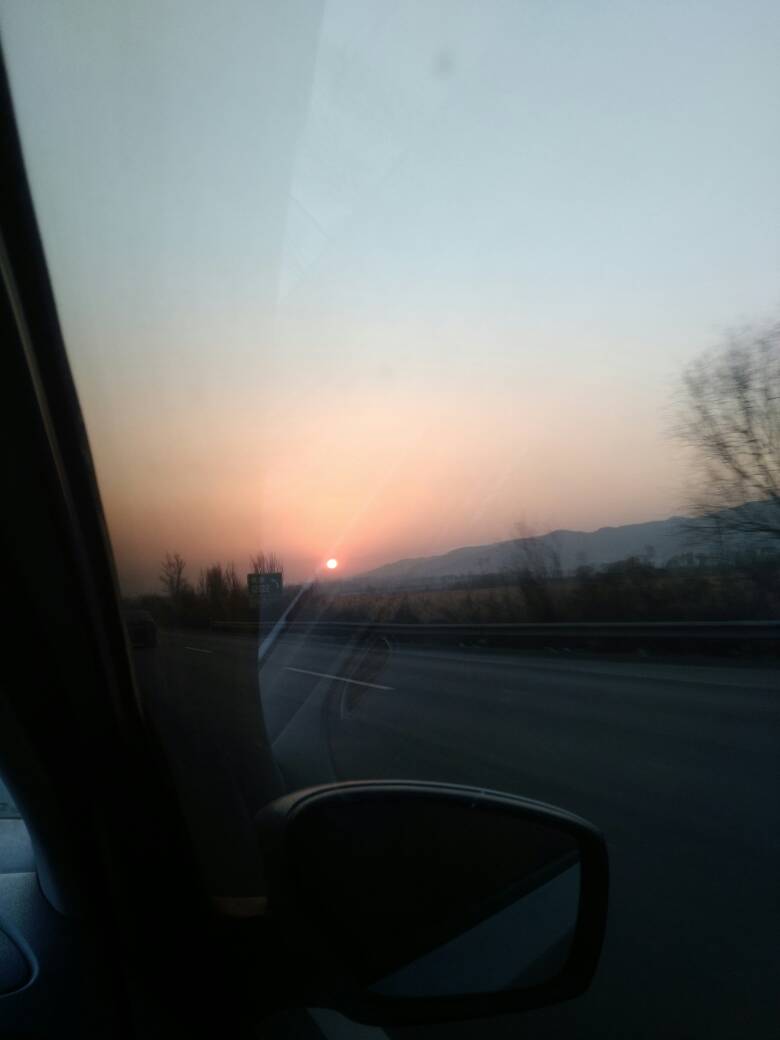 094818ylxclrileliirxg8.jpg
