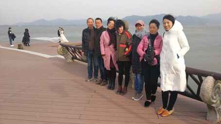 204151muiz24k626i040y3.jpg