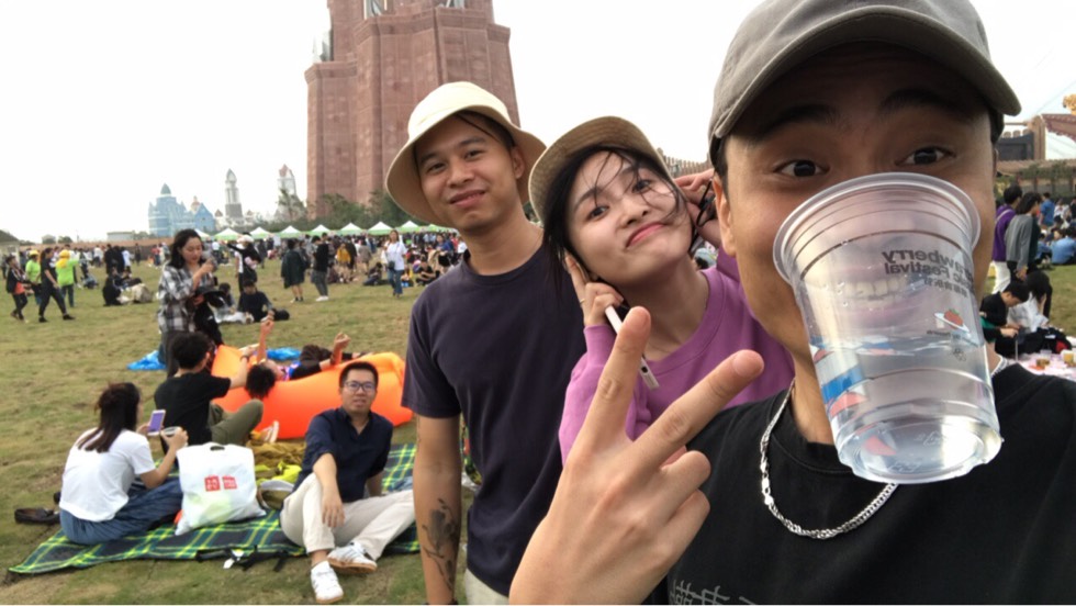 120452dhi3yuhdbumbf3kx.jpg