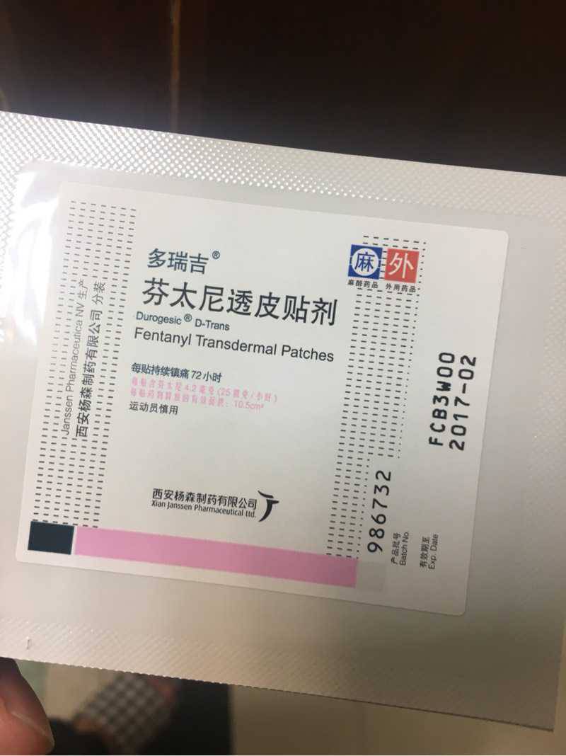 181834kyqqxm12xgggzuu7.jpg