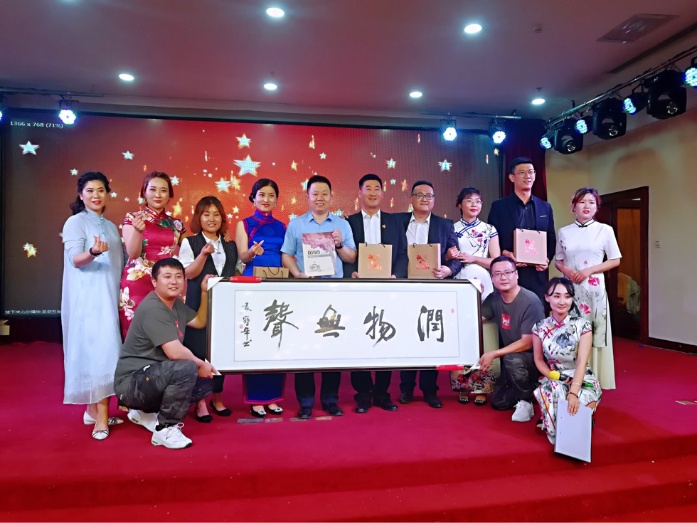 133843tld40x0izu40lxyf.jpg