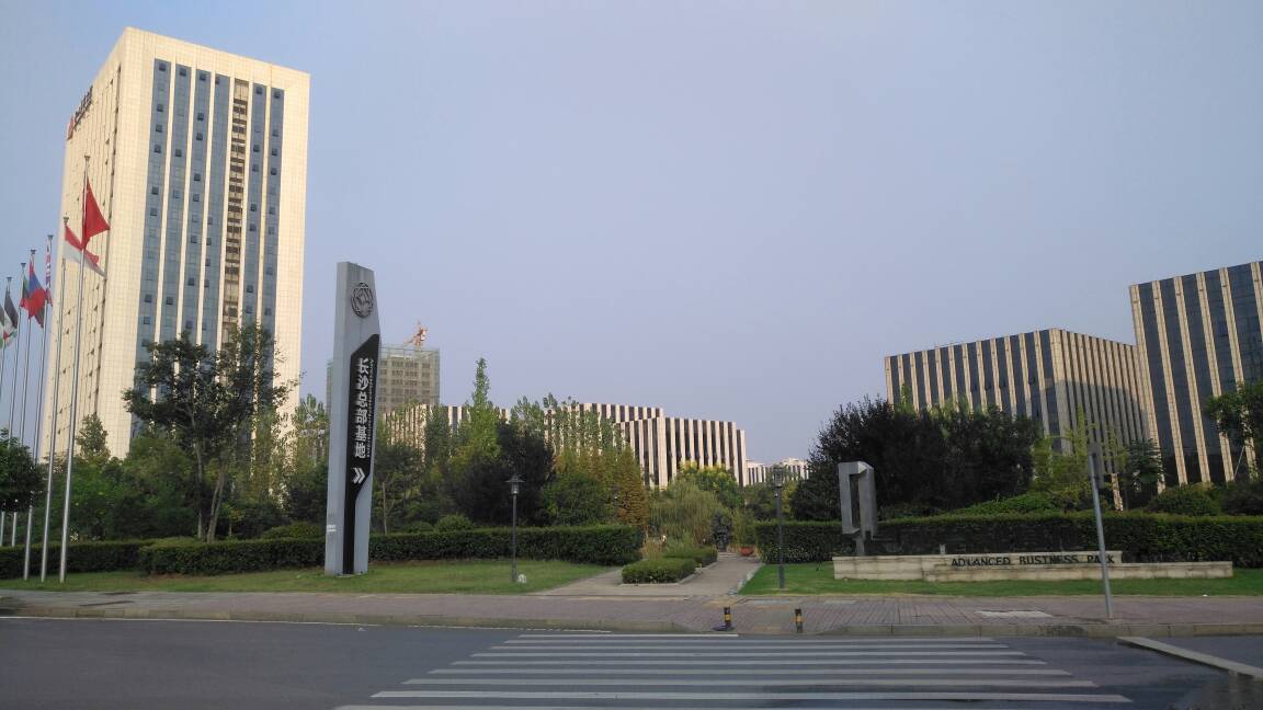 211809jfjihozy3ohm1ffv.jpg