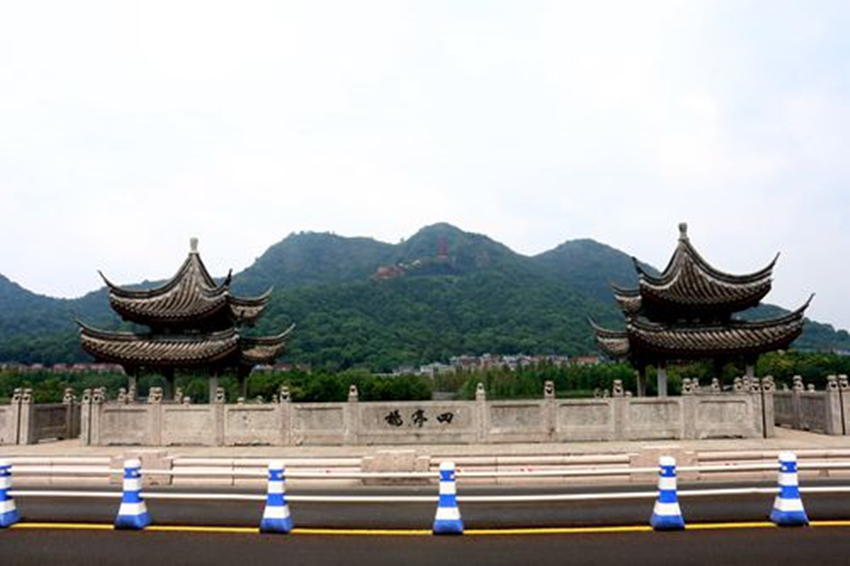 a_385229621.jpg